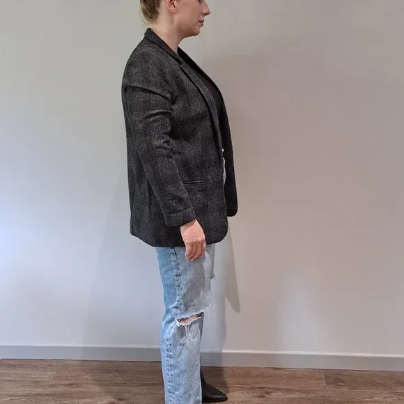 Blazer - Picture 2 of 5